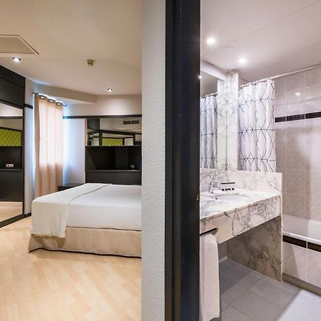 Hotel Punt 14 กาวา ภายนอก รูปภาพ