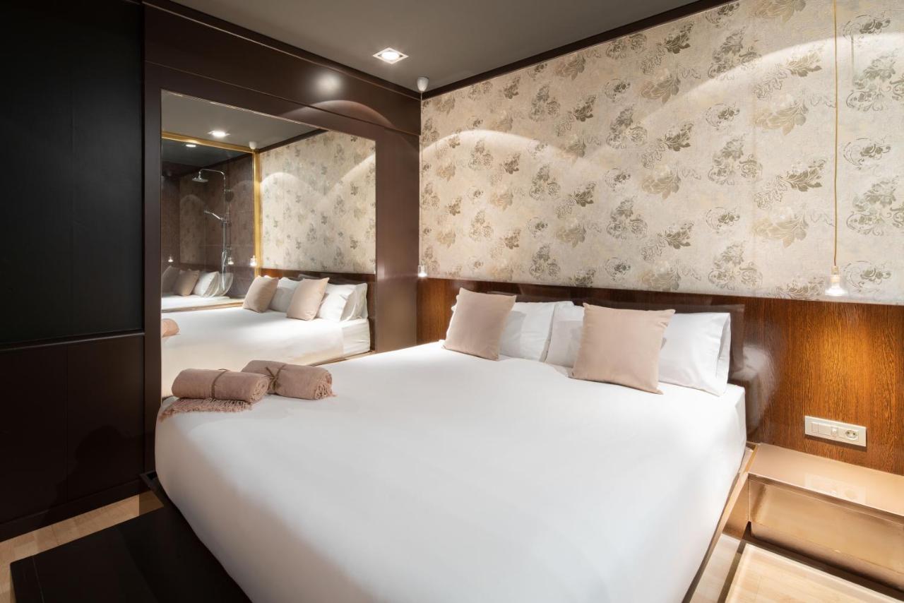 Hotel Punt 14 กาวา ภายนอก รูปภาพ