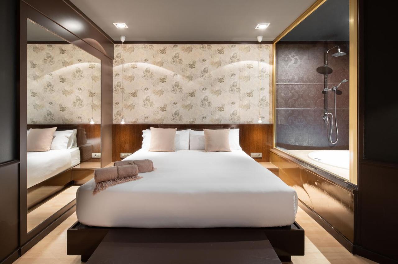 Hotel Punt 14 กาวา ภายนอก รูปภาพ