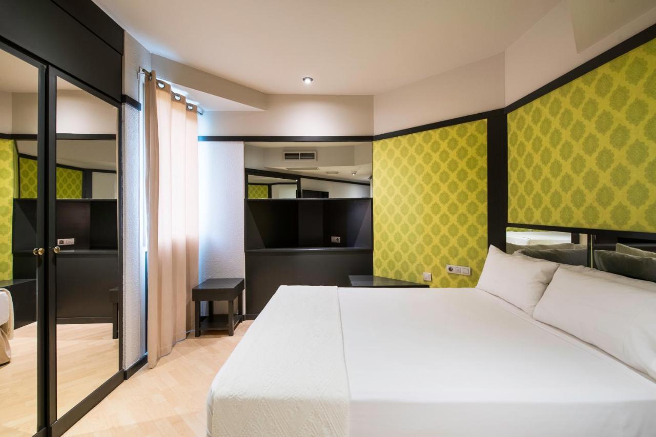 Hotel Punt 14 กาวา ภายนอก รูปภาพ