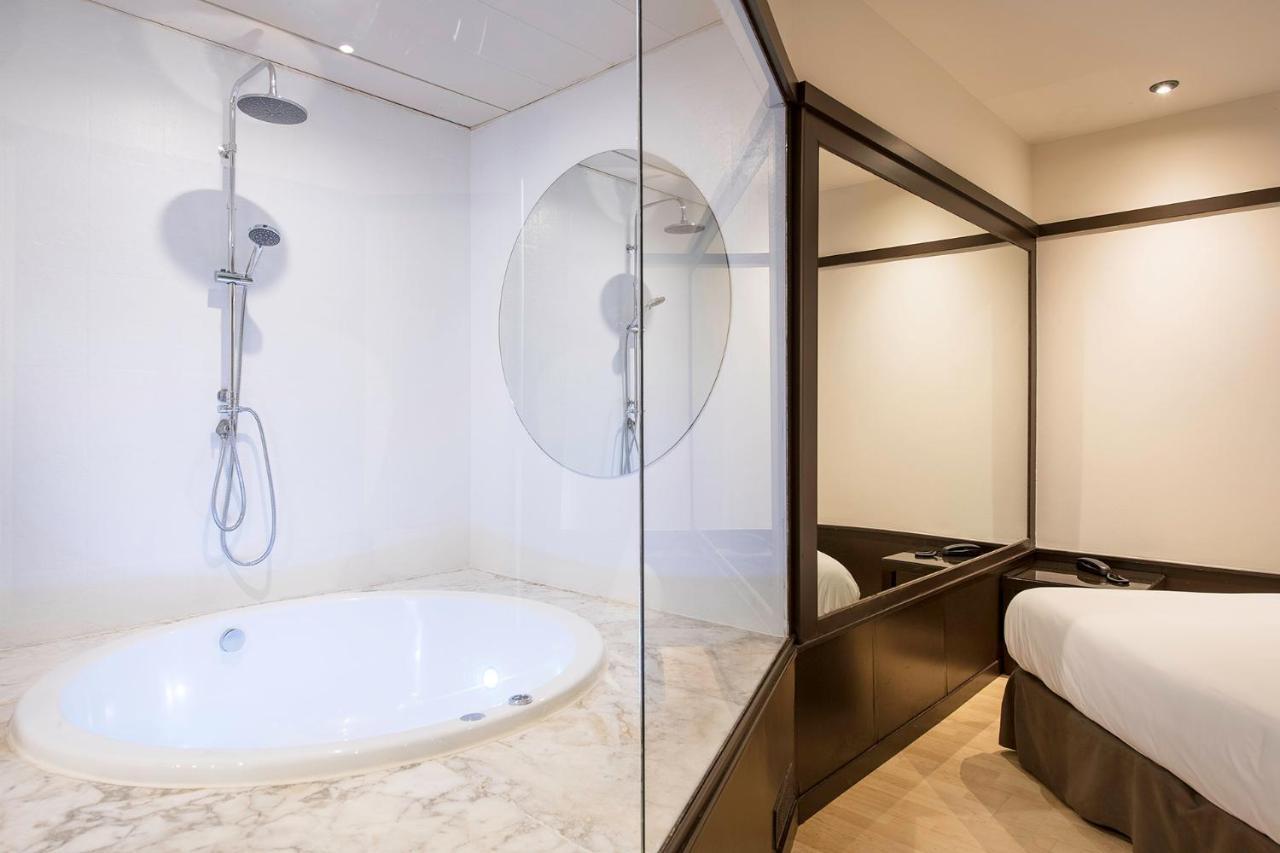 Hotel Punt 14 กาวา ภายนอก รูปภาพ